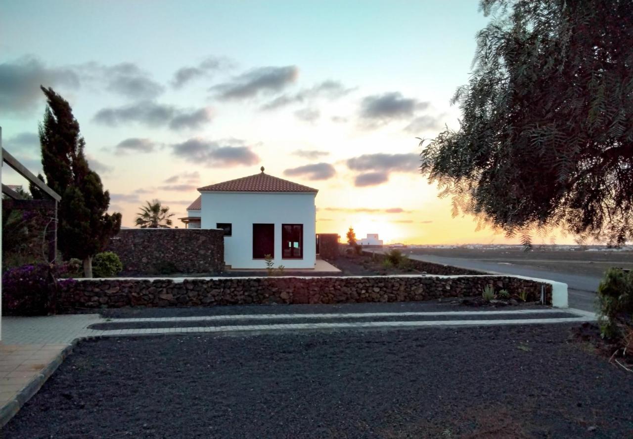 Surfwhitehouse Villa Lajares Luaran gambar